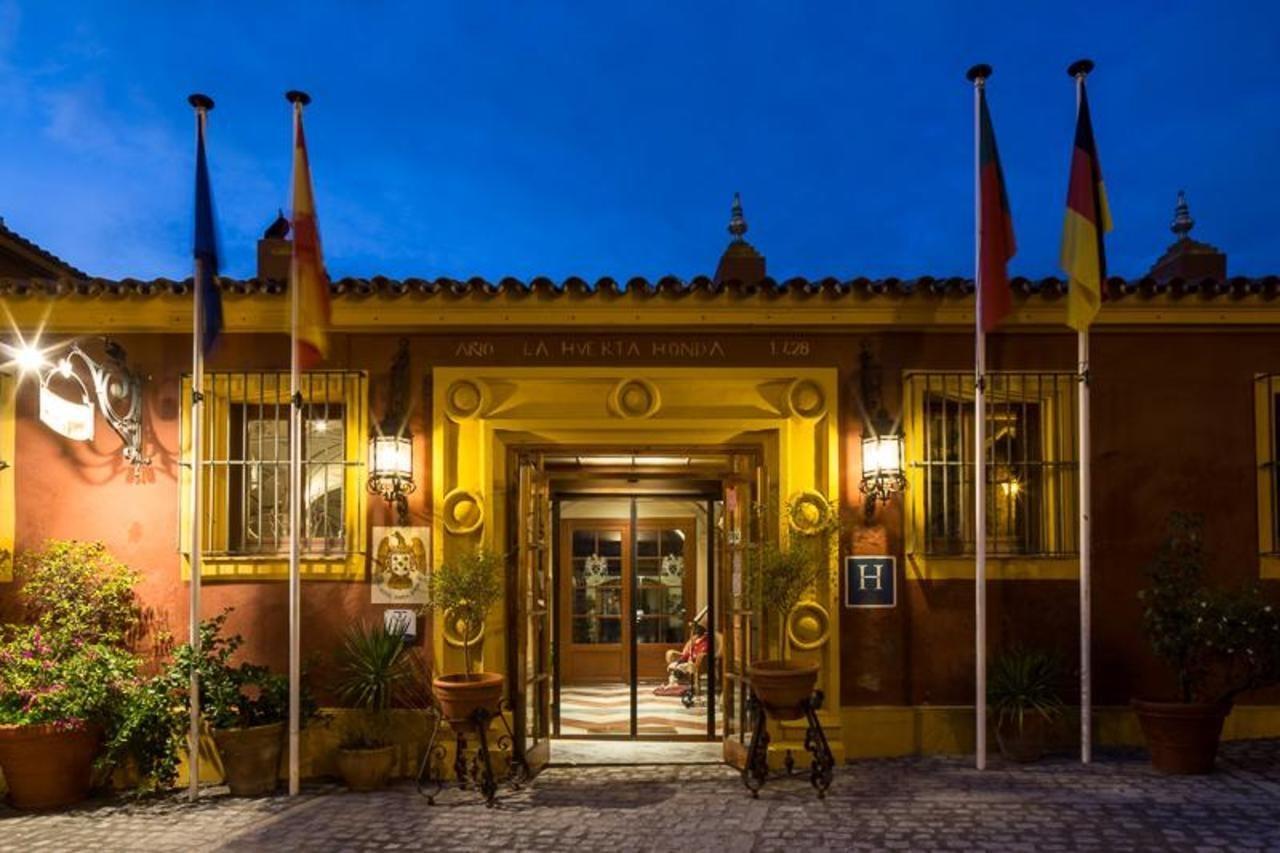 Hotel Huerta Honda Zafra Exterior photo