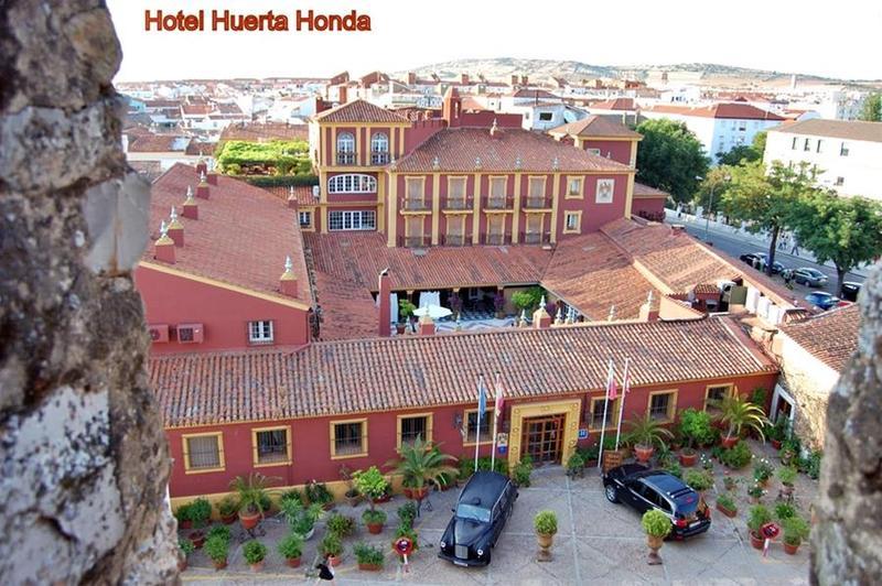 Hotel Huerta Honda Zafra Exterior photo
